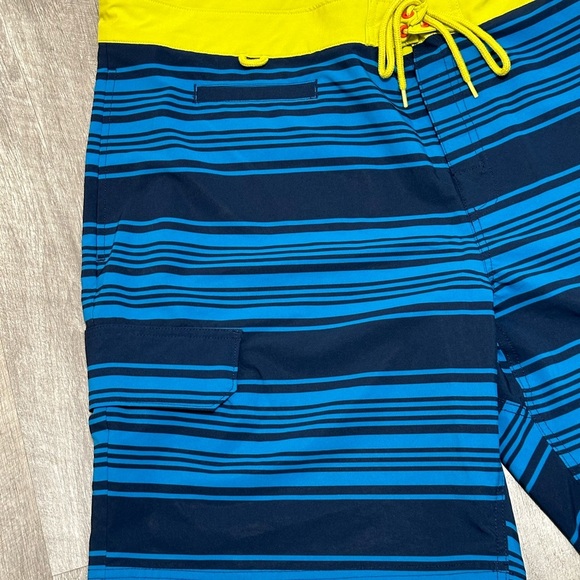 Men's Duluth Trading 42 XL Trunks Swim Swimwear Shorts Black Hybrid Stretch EUC - Picture 6 of 7